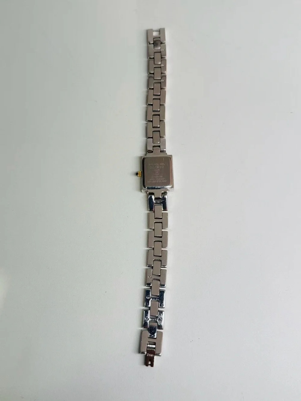 Vintage ELGIN Women’s Two-Tone Quartz 17mm Watch Crystal Bezel New Battery Runs